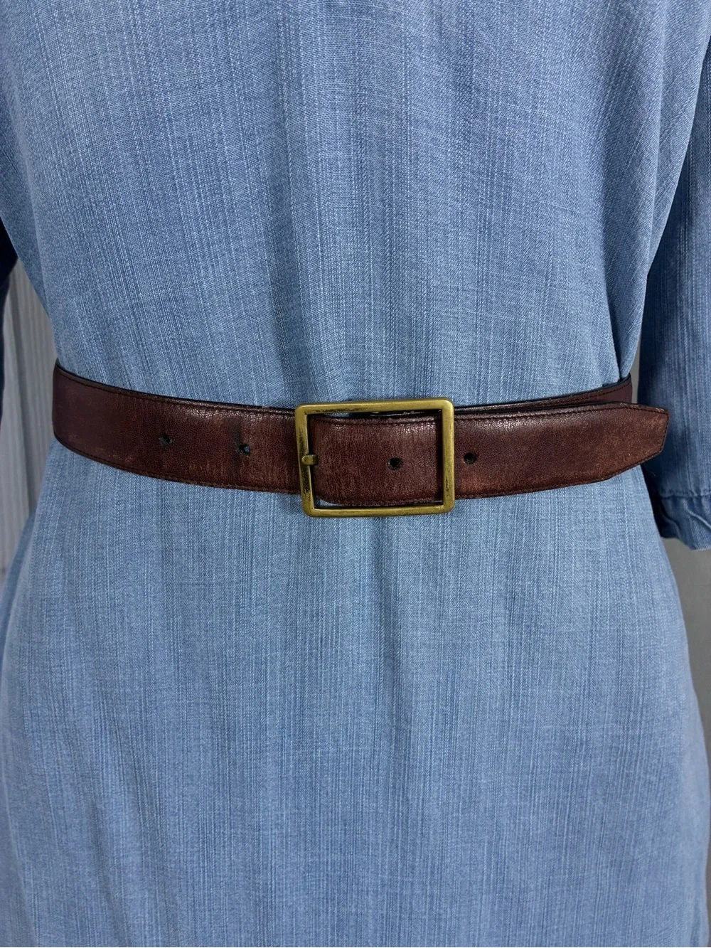 Mens belt Sz 34 Classic Brown Leather with Brass Buckle